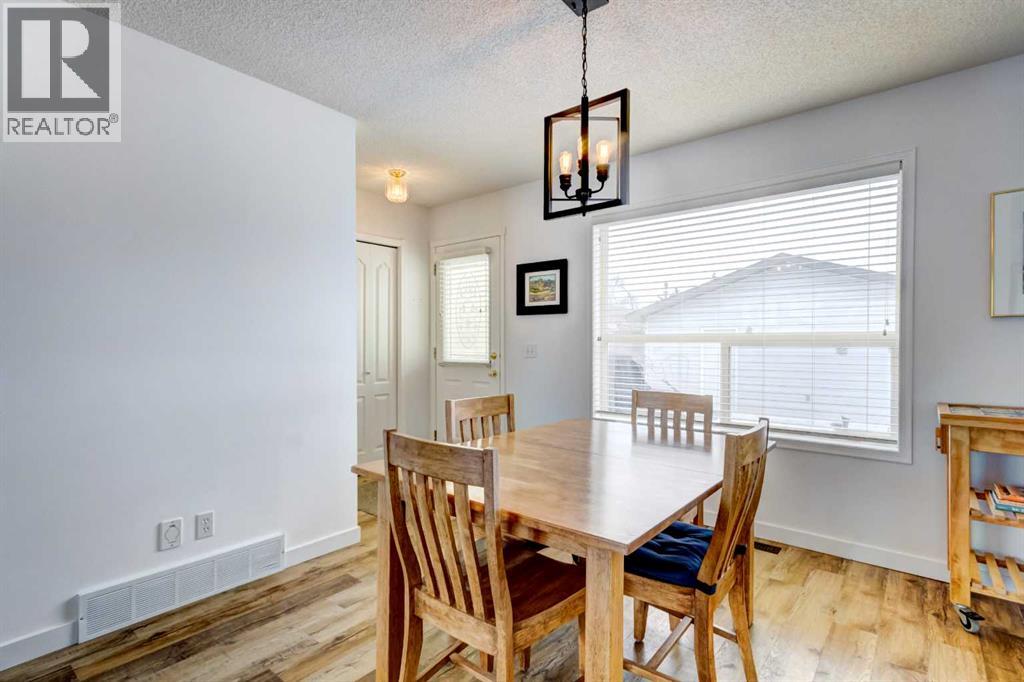 104 Somerside Common Sw, Calgary, Alberta  T2Y 3M8 - Photo 9 - A2289459