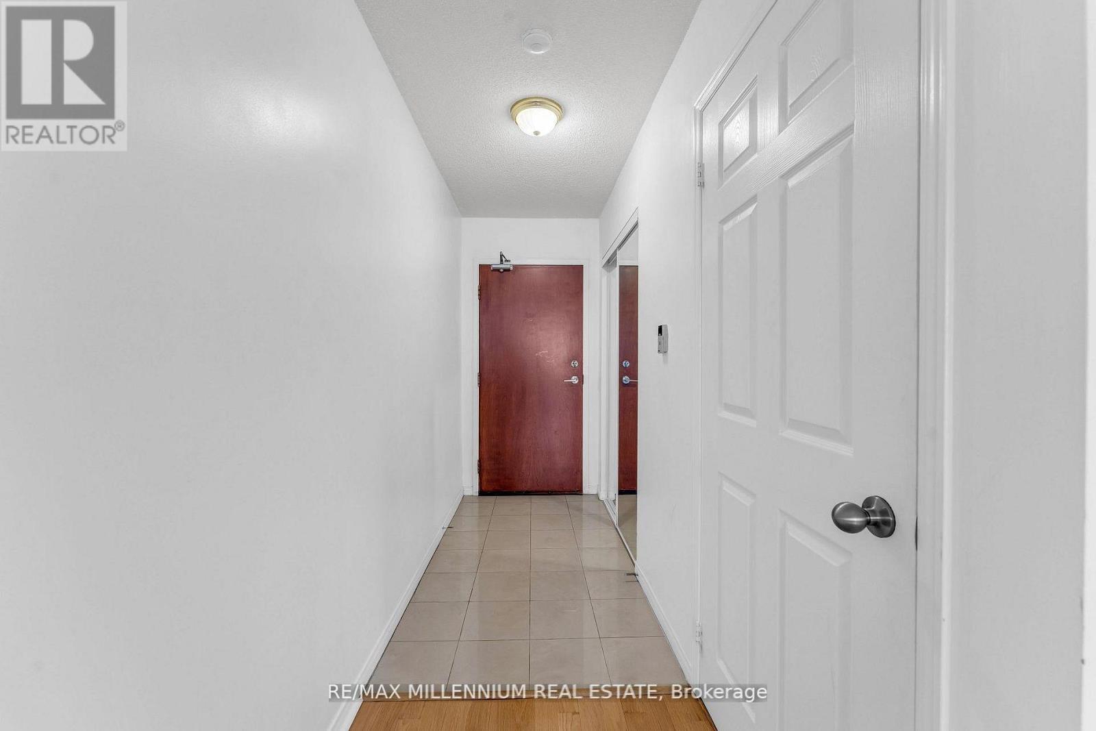 2302 - 35 Finch Avenue E, Toronto, Ontario  M2N 6Z8 - Photo 3 - C12829142