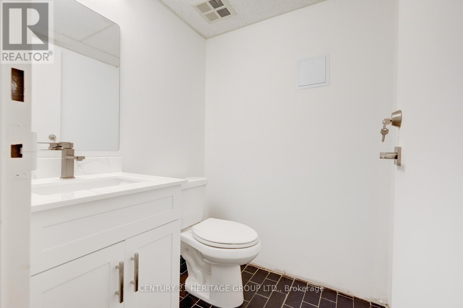 101 - 2900 Yonge Street, Toronto, Ontario  M4N 3N8 - Photo 10 - C12829156