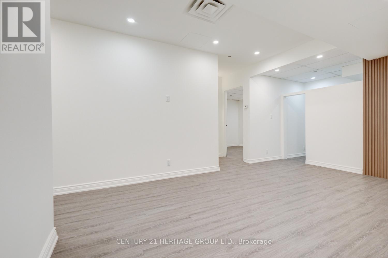 101 - 2900 Yonge Street, Toronto, Ontario  M4N 3N8 - Photo 14 - C12829156