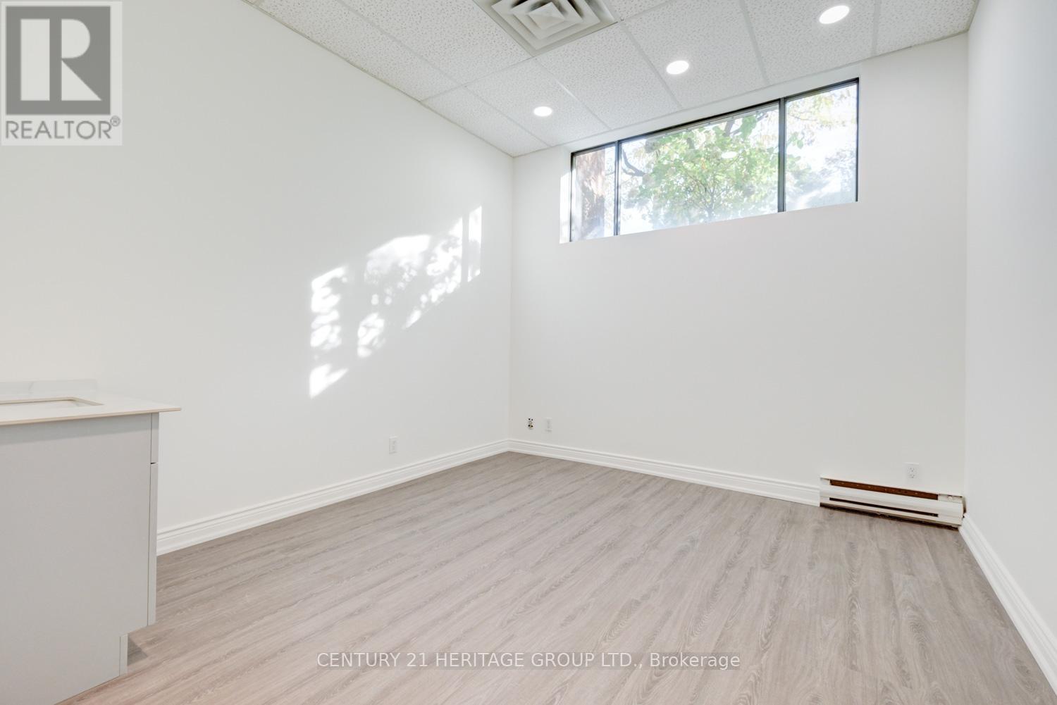 101 - 2900 Yonge Street, Toronto, Ontario  M4N 3N8 - Photo 26 - C12829156