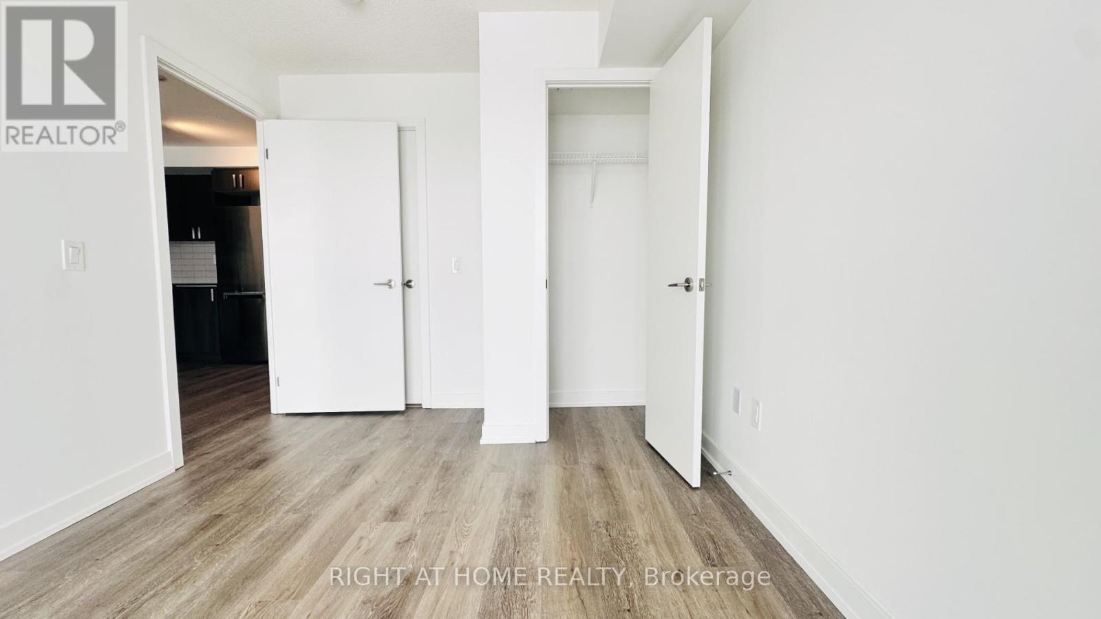 1412 - 1010 Sandy Beach Road, Pickering, Ontario  L1W 3V9 - Photo 8 - E12829162