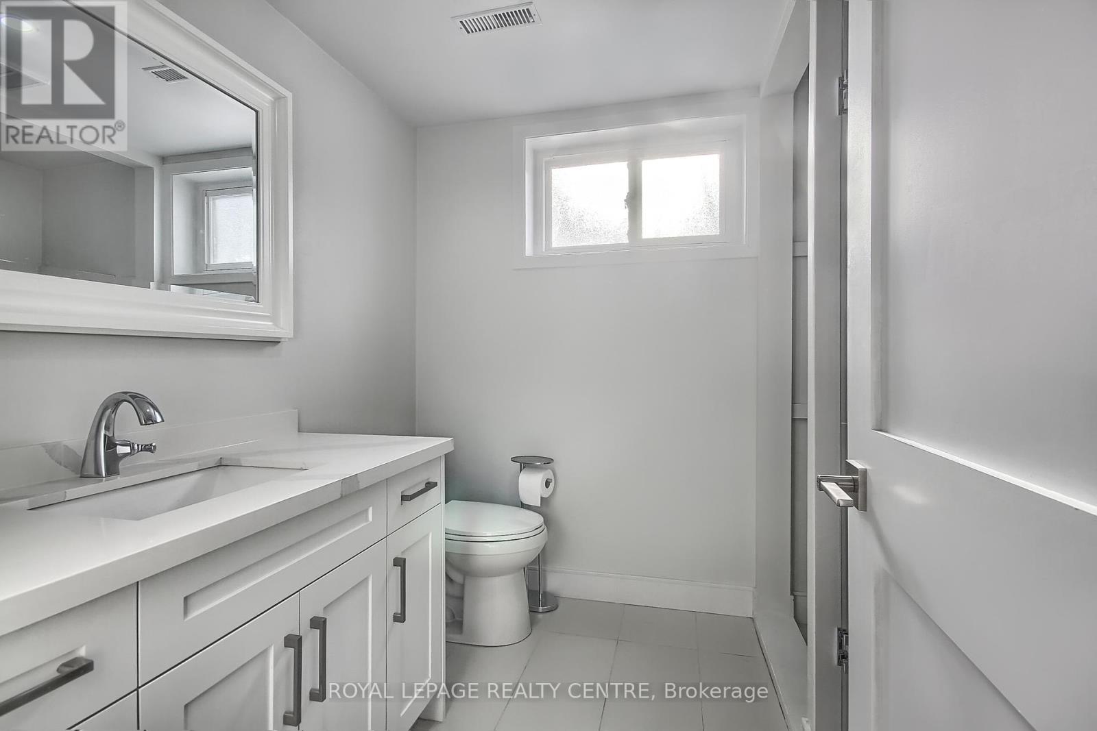 Lower - 2320 Hensall Street, Mississauga, Ontario  L5A 2S9 - Photo 21 - W12829152