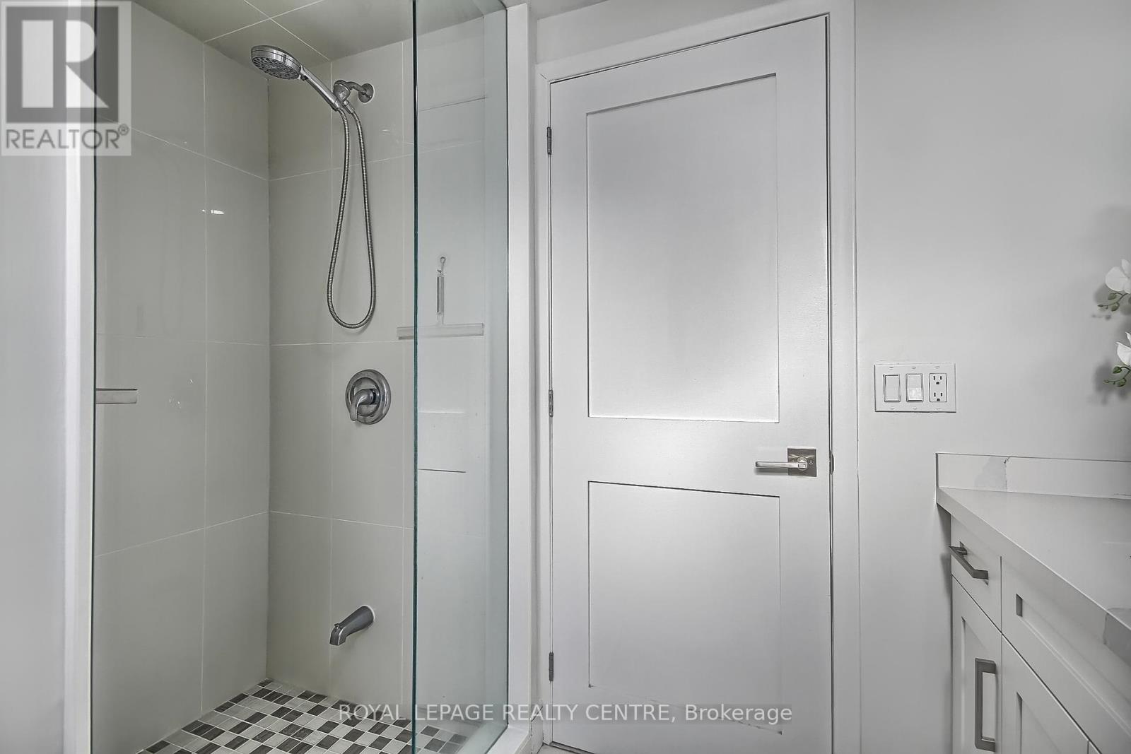 Lower - 2320 Hensall Street, Mississauga, Ontario  L5A 2S9 - Photo 22 - W12829152