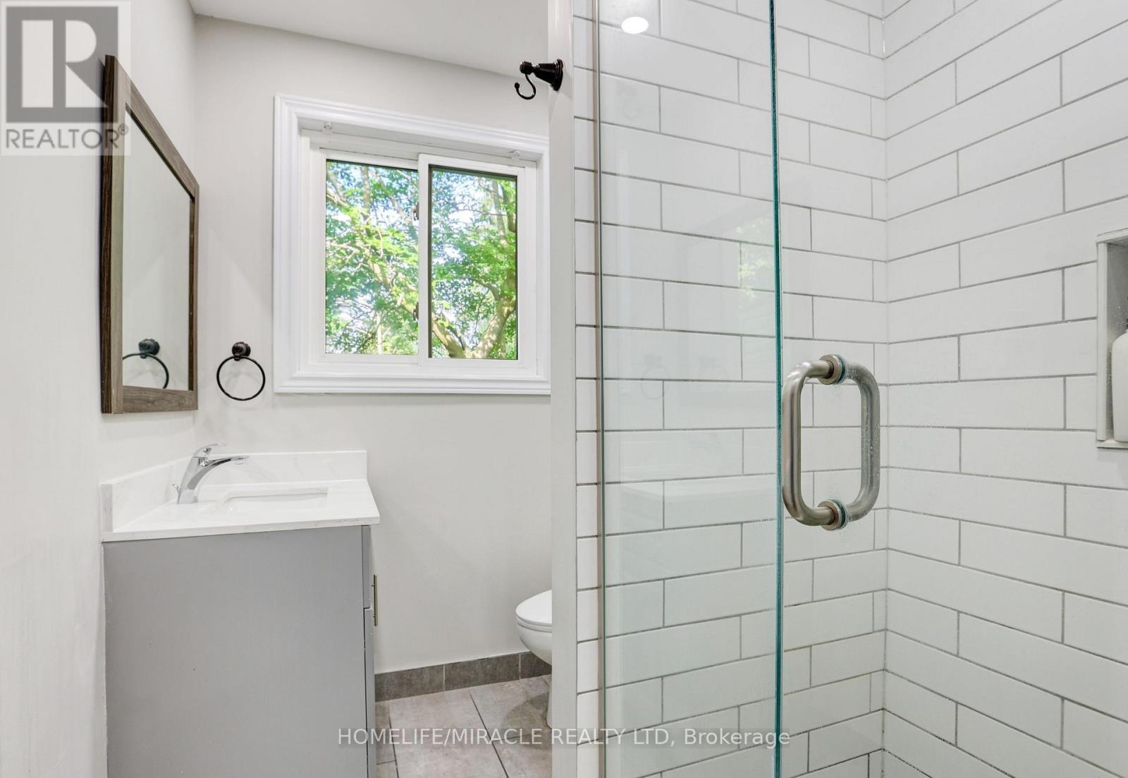 7 Cardill Crescent, Waterloo, Ontario  N2L 3Y7 - Photo 18 - X12829140