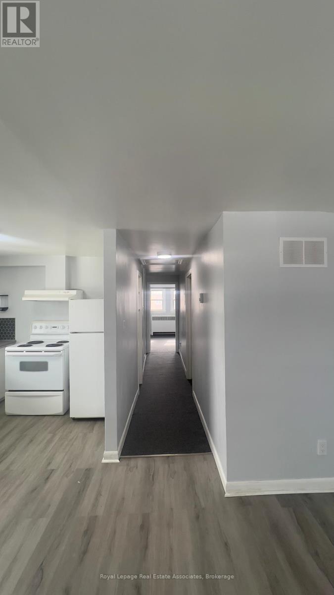 Unit 3 - 5957 Barker Street, Niagara Falls, Ontario  L2G 1Y5 - Photo 5 - X12829150