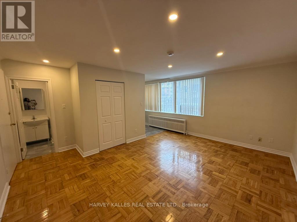 403 - 180 Vaughan Road, Toronto, Ontario  M6C 2M3 - Photo 3 - C12827328