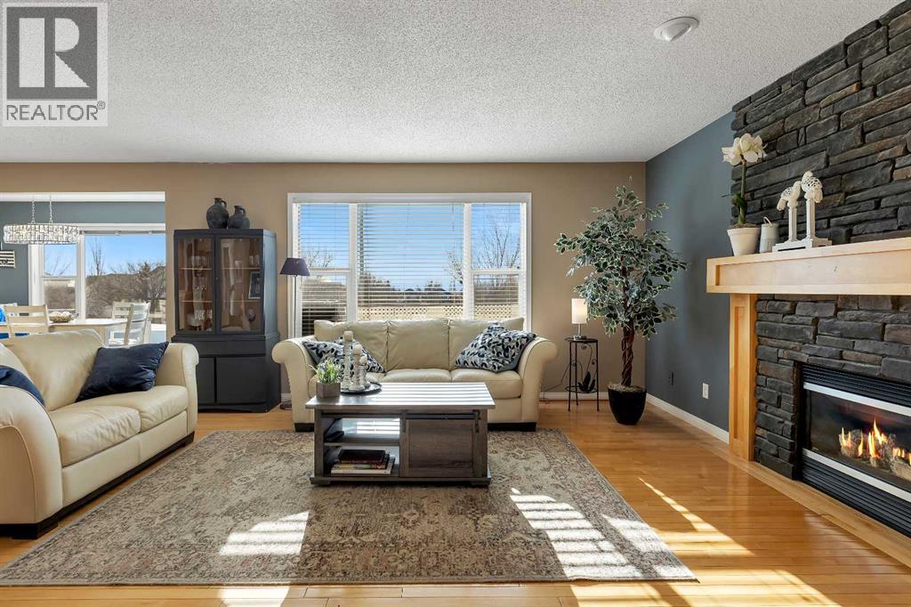 133 Rocky Ridge Heath Nw, Calgary, Alberta  T3G 4Z8 - Photo 5 - A2288834