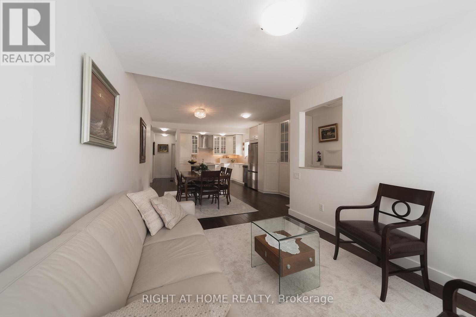 19 Niantic Crescent, Toronto, Ontario  M3A 2H6 - Photo 3 - C12829190