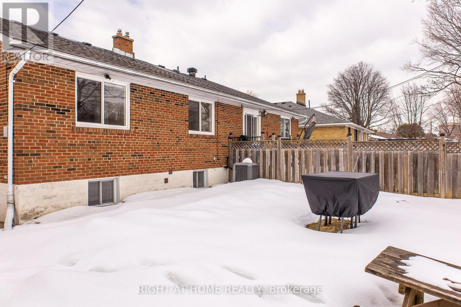 19 Niantic Crescent, Toronto, Ontario  M3A 2H6 - Photo 35 - C12829190