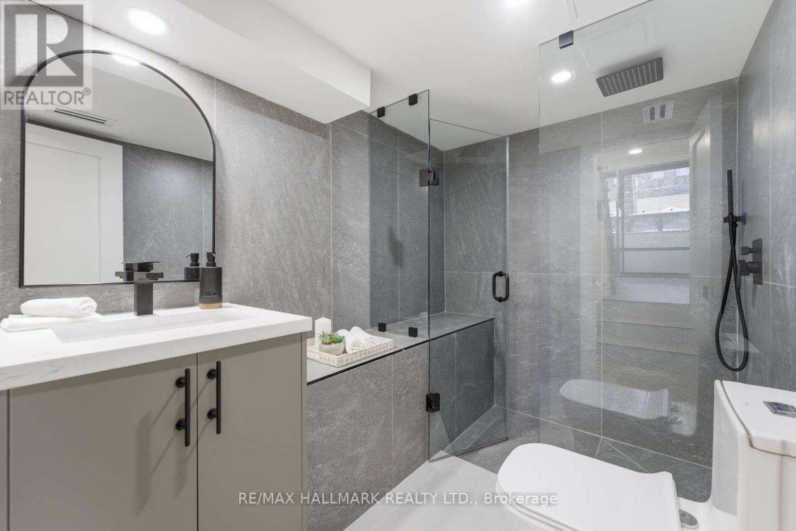 10 Wheeler Avenue, Toronto, Ontario  M4L 3V2 - Photo 36 - E12829178