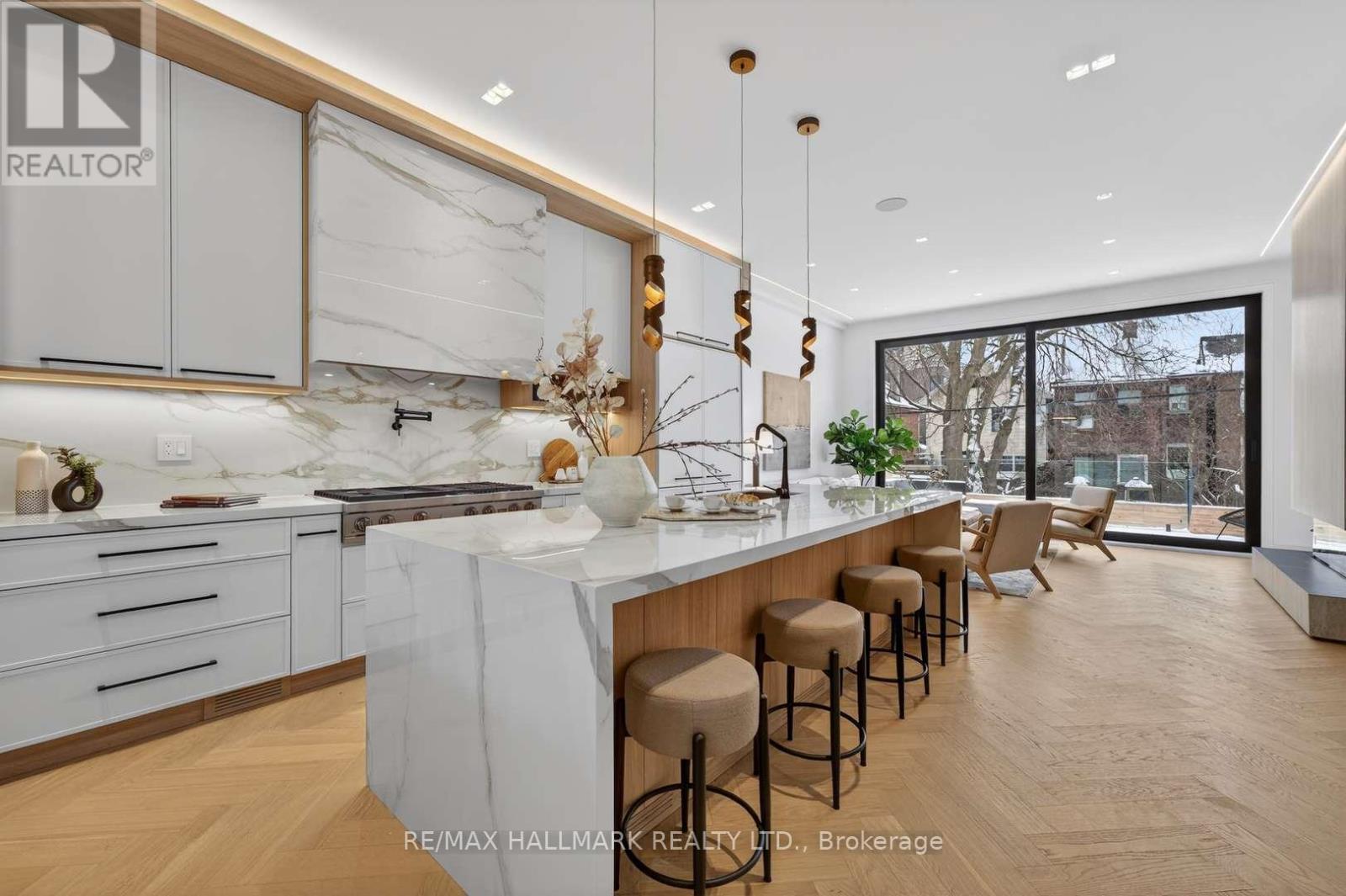 10 Wheeler Avenue, Toronto, Ontario  M4L 3V2 - Photo 6 - E12829178