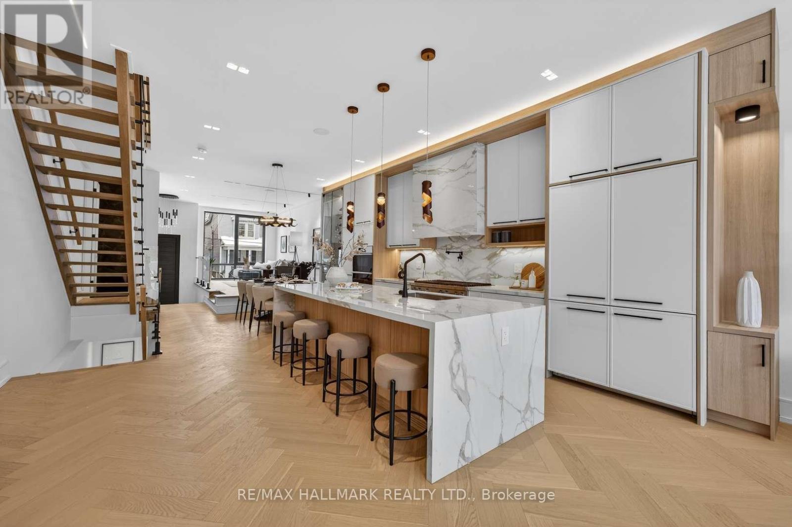 10 Wheeler Avenue, Toronto, Ontario  M4L 3V2 - Photo 7 - E12829178