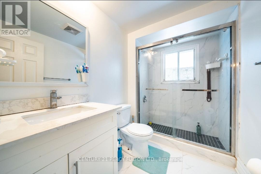 17 Dakin Drive, Ajax, Ontario  L1T 2R8 - Photo 10 - E12829214