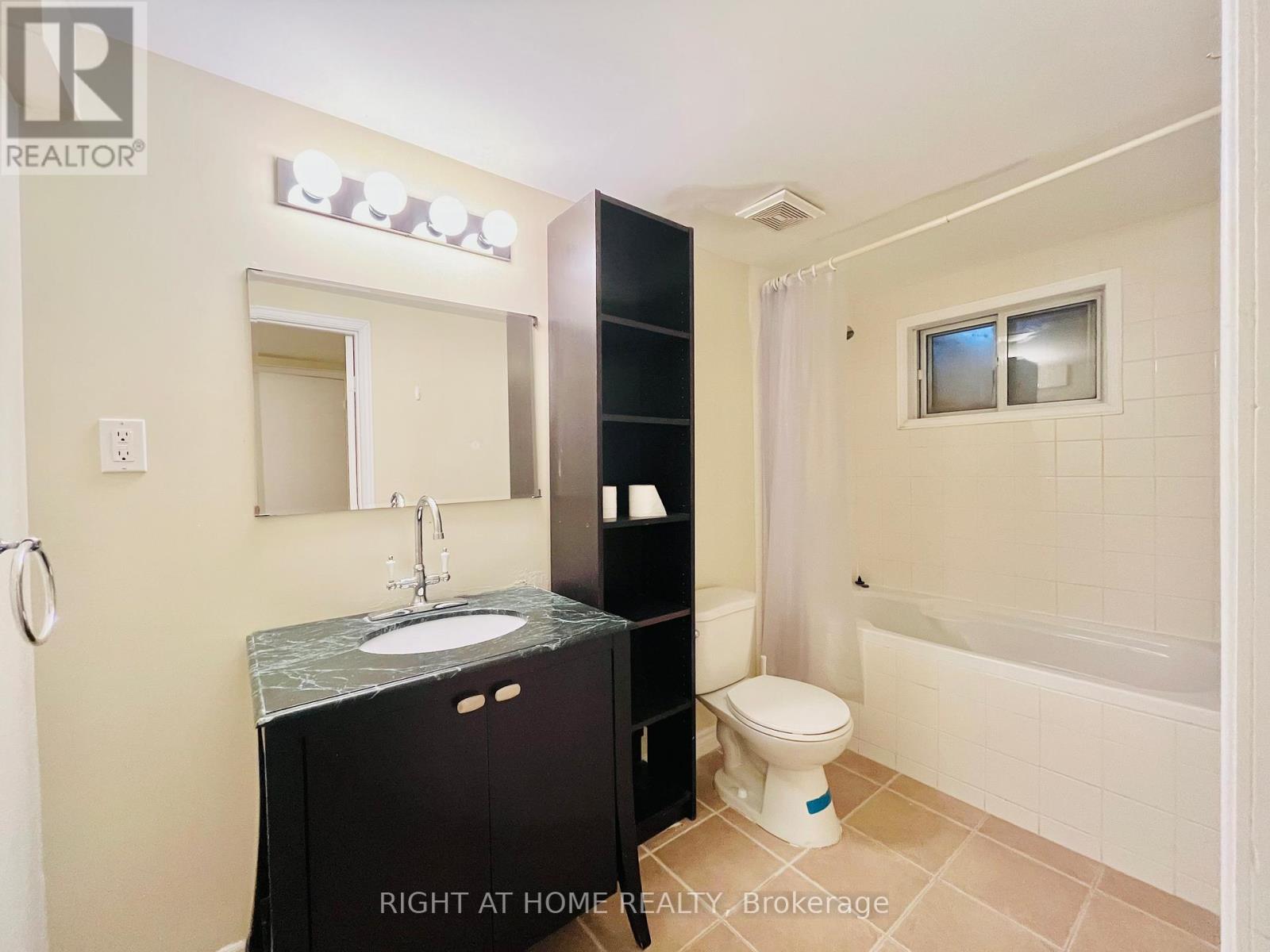 73 Laureleaf Road, Markham (Bayview Glen), Ontario  L3T 2Y3 - Photo 33 - N12829192