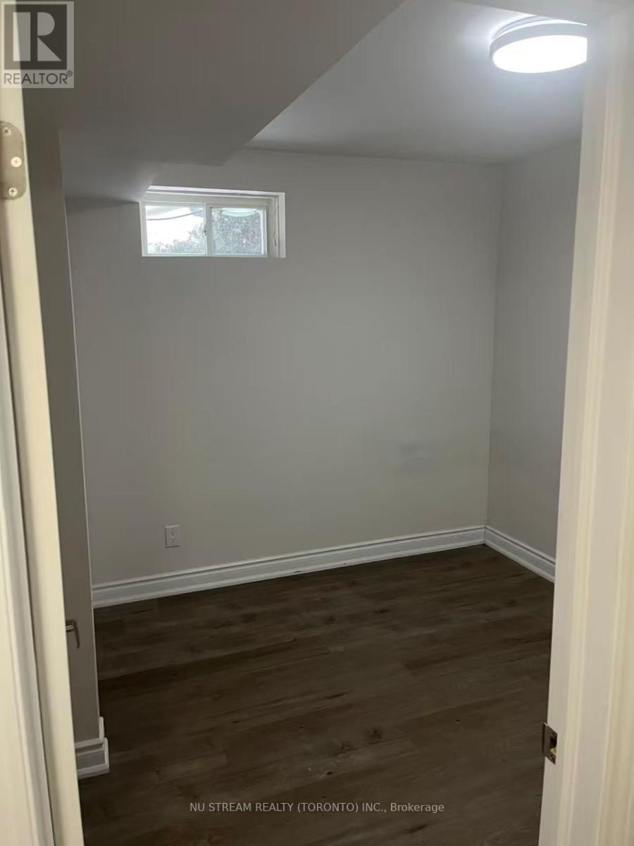 Lower - 612 Village Parkway, Markham, Ontario  L3R 2K9 - Photo 4 - N12777580