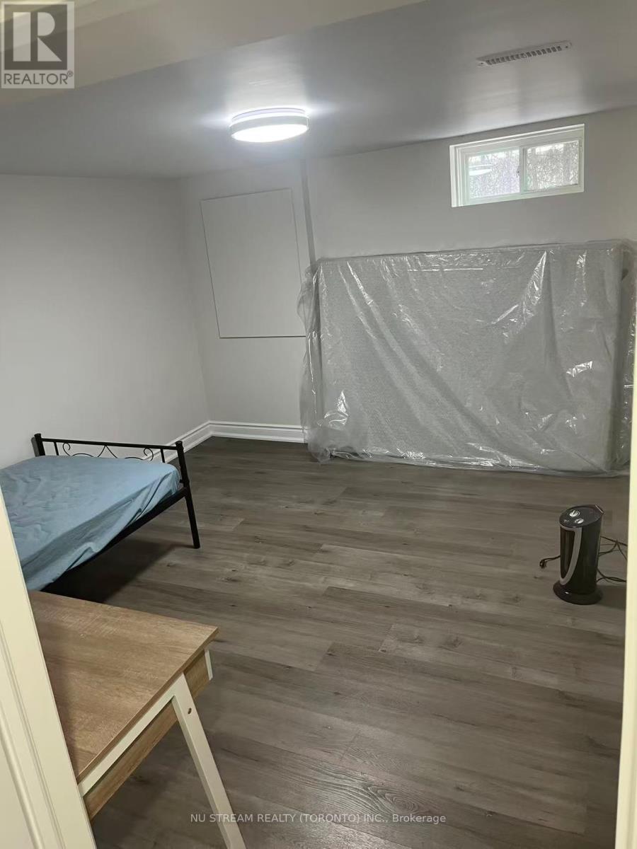 Lower - 612 Village Parkway, Markham, Ontario  L3R 2K9 - Photo 3 - N12777580