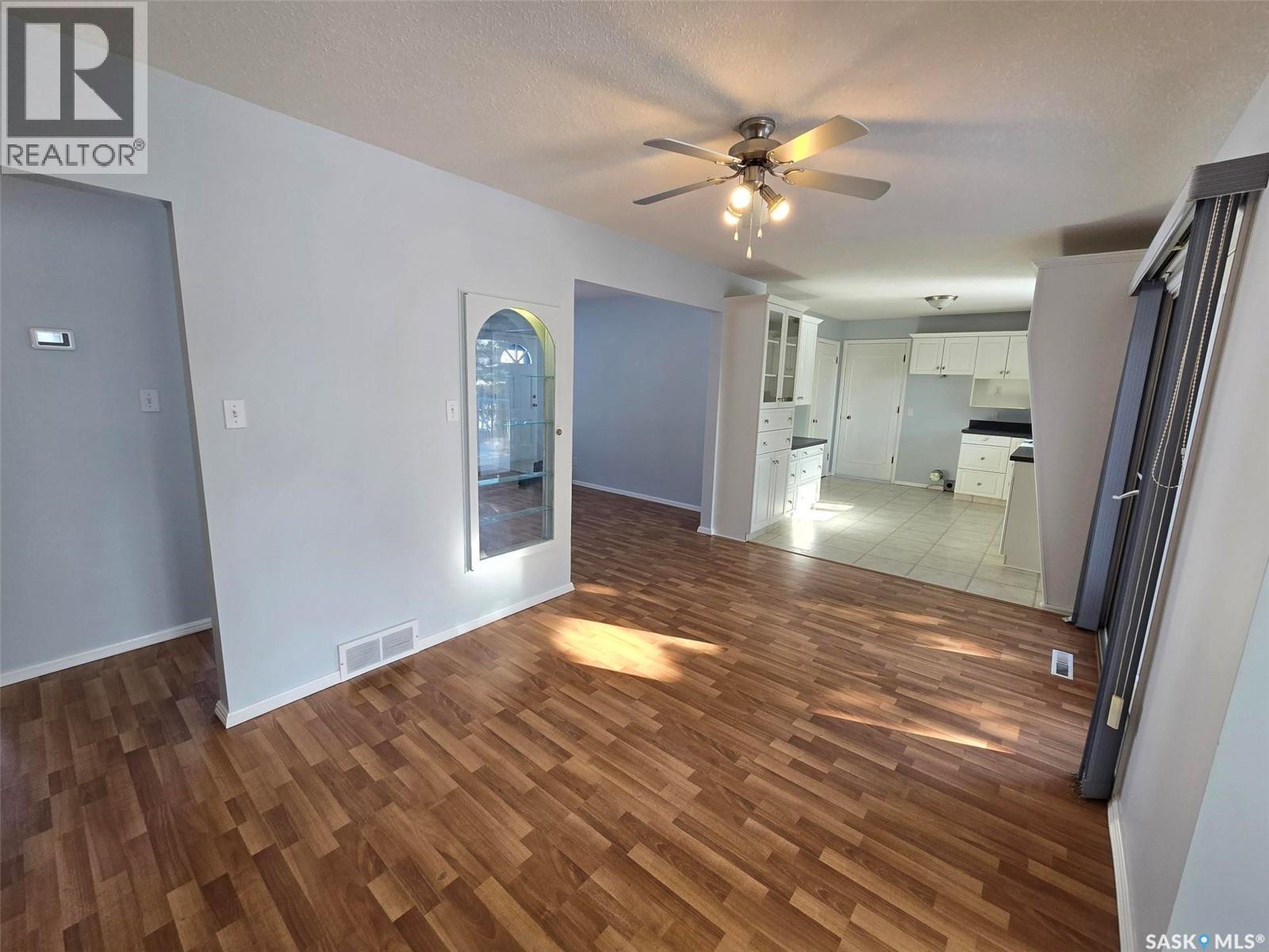 900 Anderson Street, Grenfell, Saskatchewan  S0G 2B0 - Photo 8 - SK029364