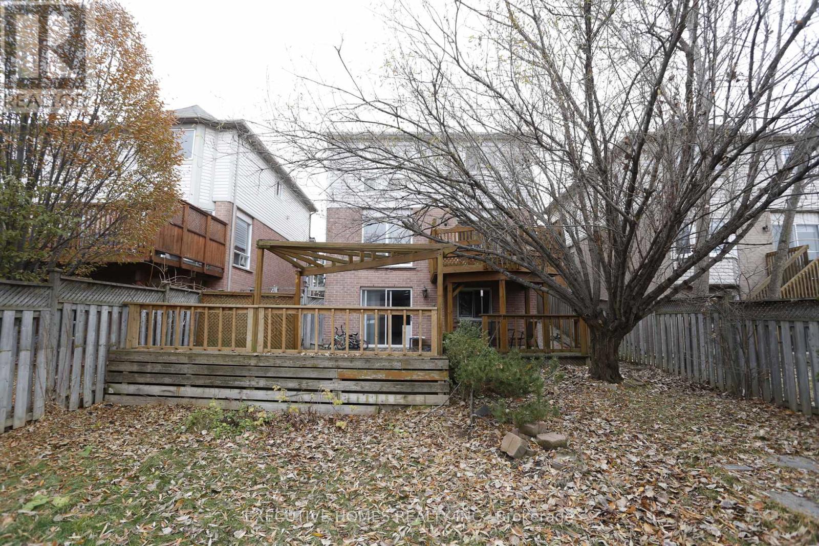 5705 Wells Place, Mississauga, Ontario  L5M 5T6 - Photo 18 - W12829174