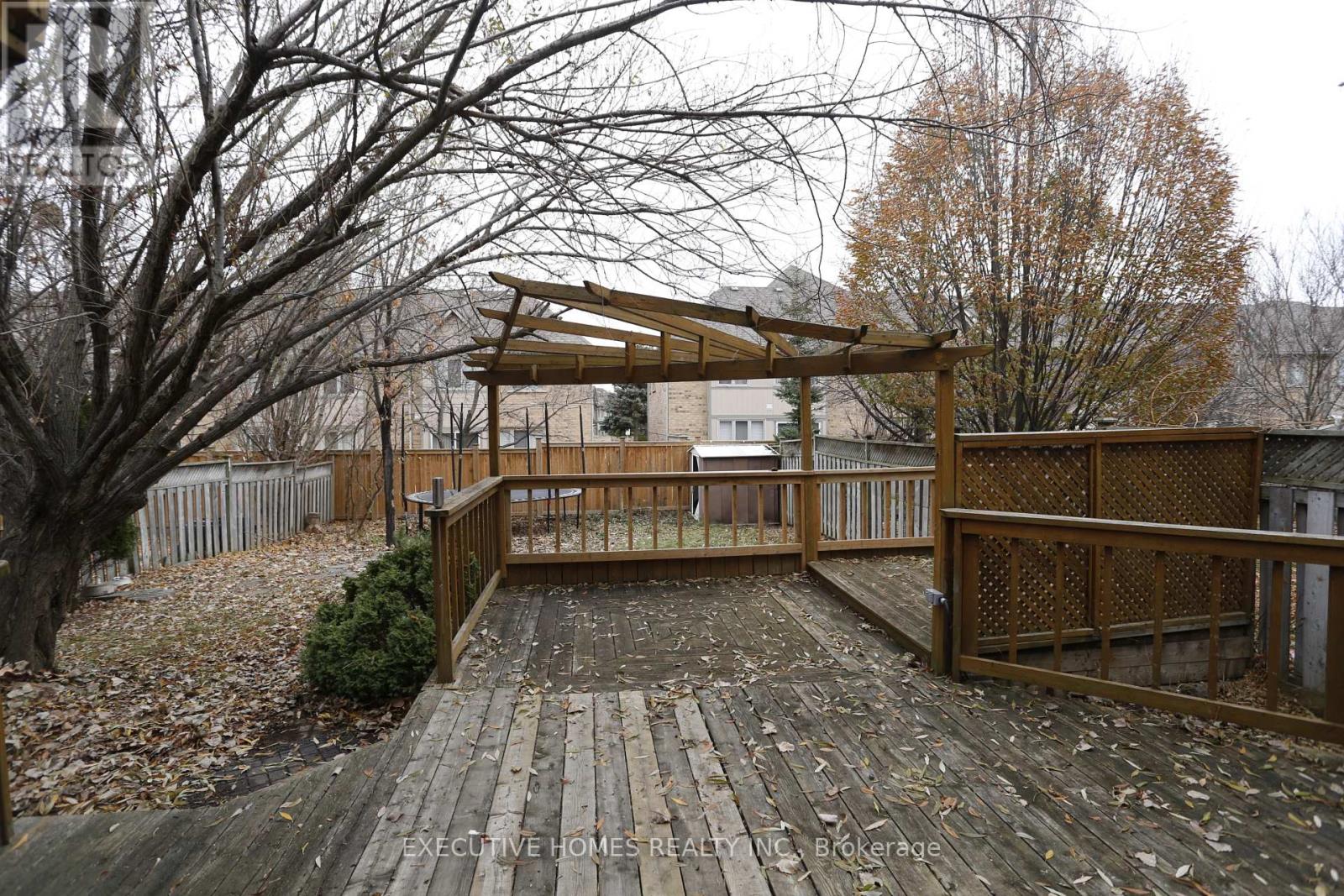 5705 Wells Place, Mississauga, Ontario  L5M 5T6 - Photo 19 - W12829174