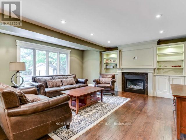 243 Dolphin Court, Oakville, Ontario  L6J 5S7 - Photo 15 - W12829206