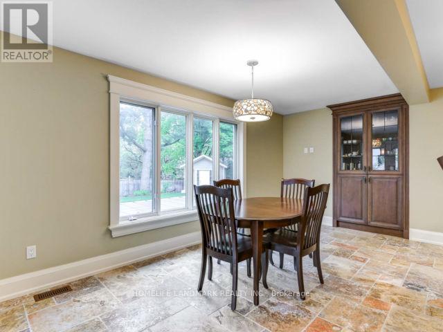 243 Dolphin Court, Oakville, Ontario  L6J 5S7 - Photo 20 - W12829206