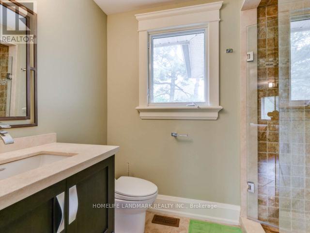 243 Dolphin Court, Oakville, Ontario  L6J 5S7 - Photo 36 - W12829206