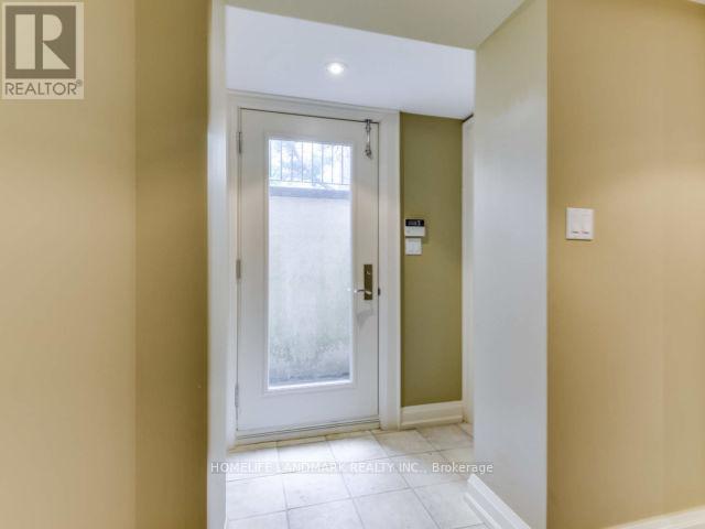 243 Dolphin Court, Oakville, Ontario  L6J 5S7 - Photo 46 - W12829206