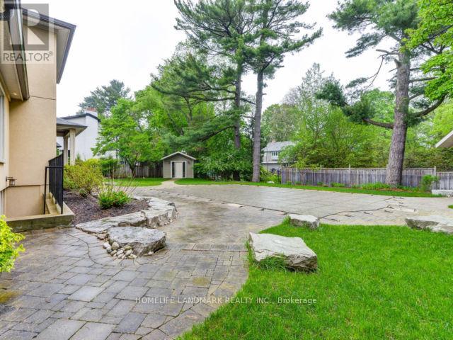 243 Dolphin Court, Oakville, Ontario  L6J 5S7 - Photo 6 - W12829206