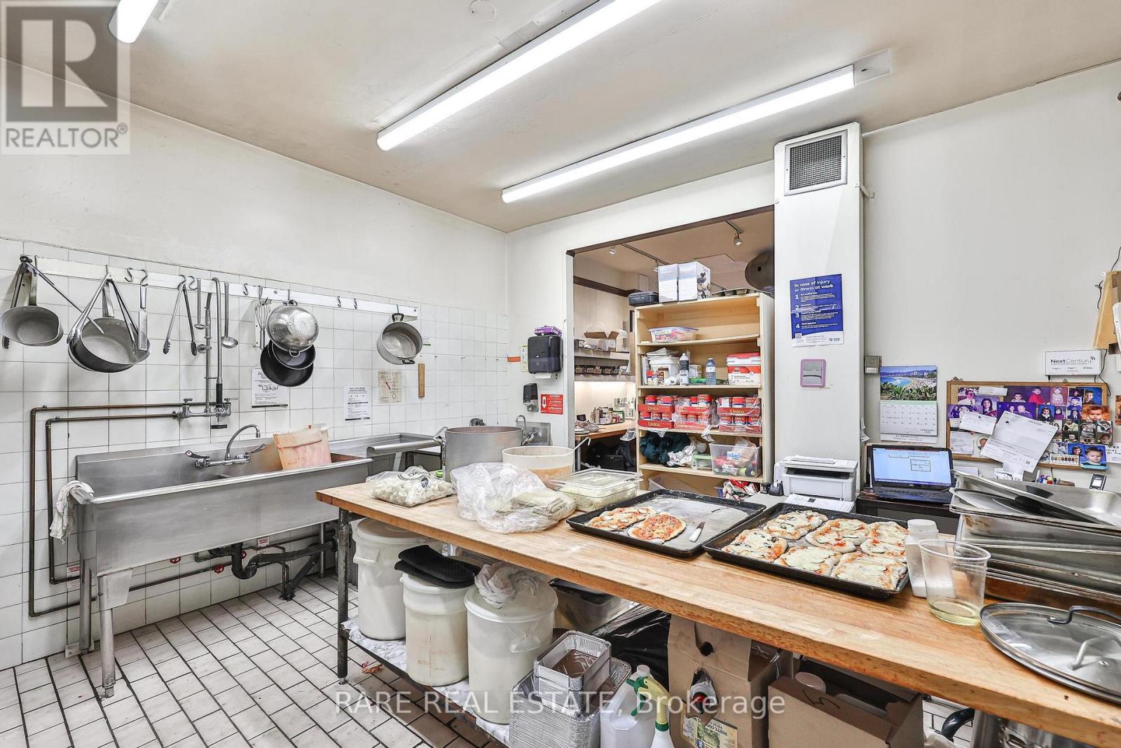 602 Marlee Avenue, Toronto, Ontario  M6B 3J5 - Photo 8 - W12829210