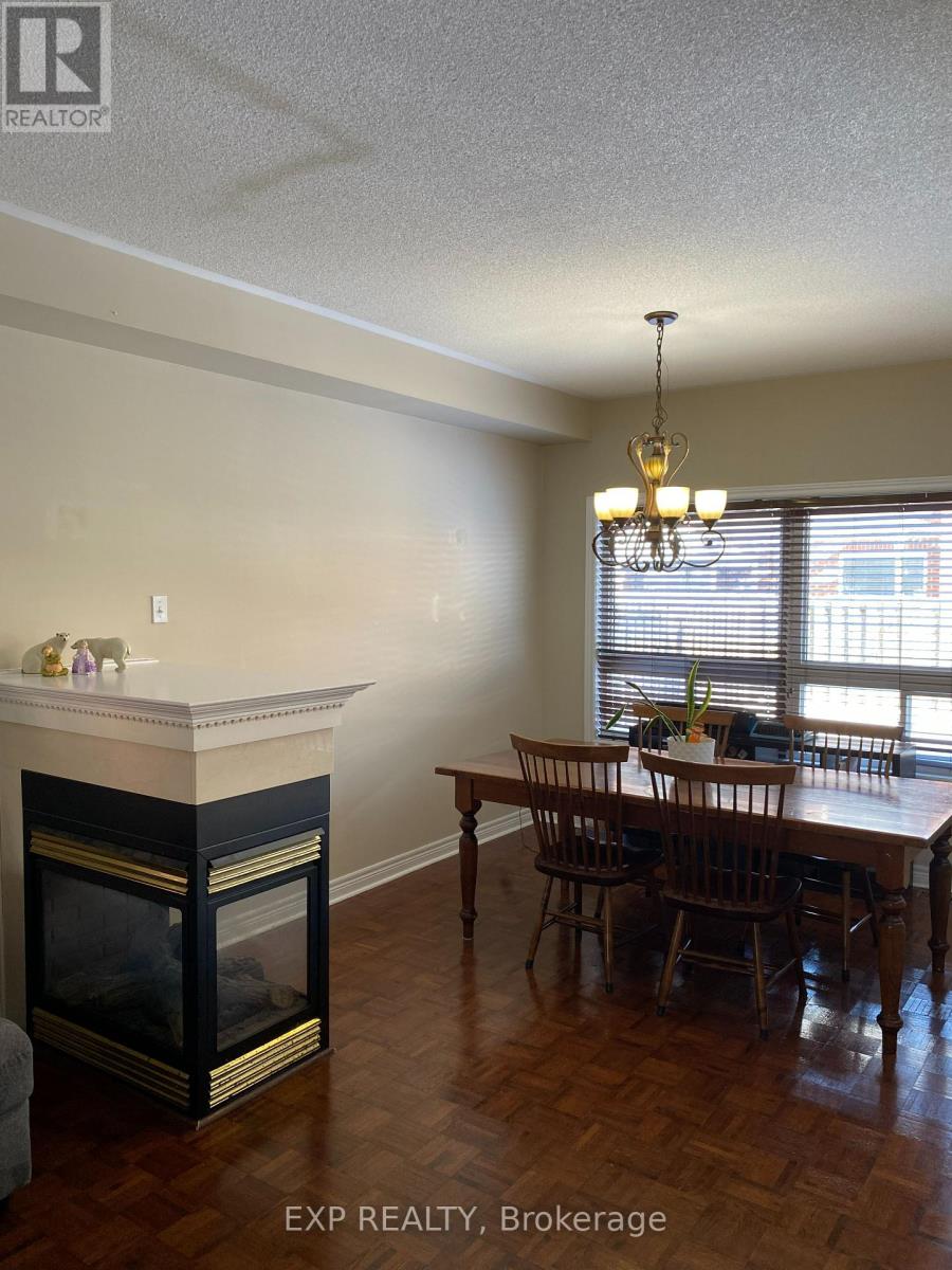 303 Andrews Trail, Milton, Ontario  L9T 6S5 - Photo 2 - W12829216