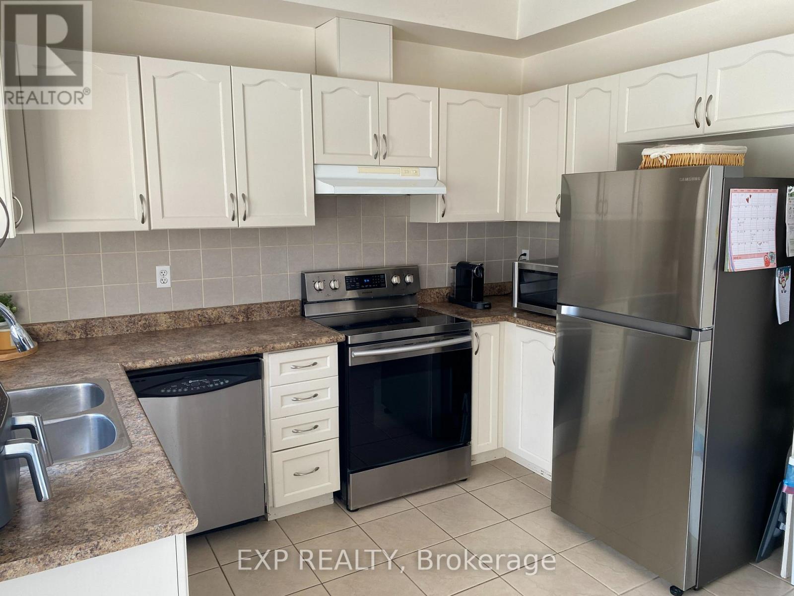 303 Andrews Trail, Milton, Ontario  L9T 6S5 - Photo 3 - W12829216