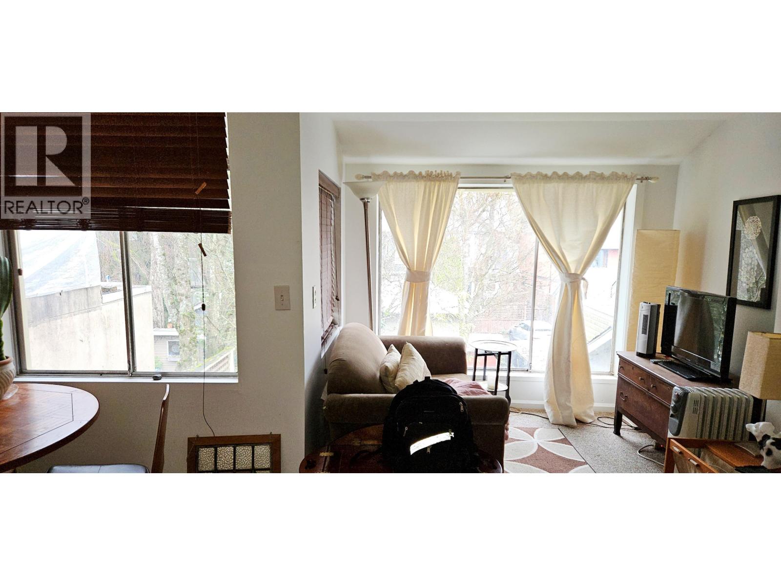 2635 W 7th Avenue, Vancouver, British Columbia  V6K 1Z2 - Photo 13 - R3094345