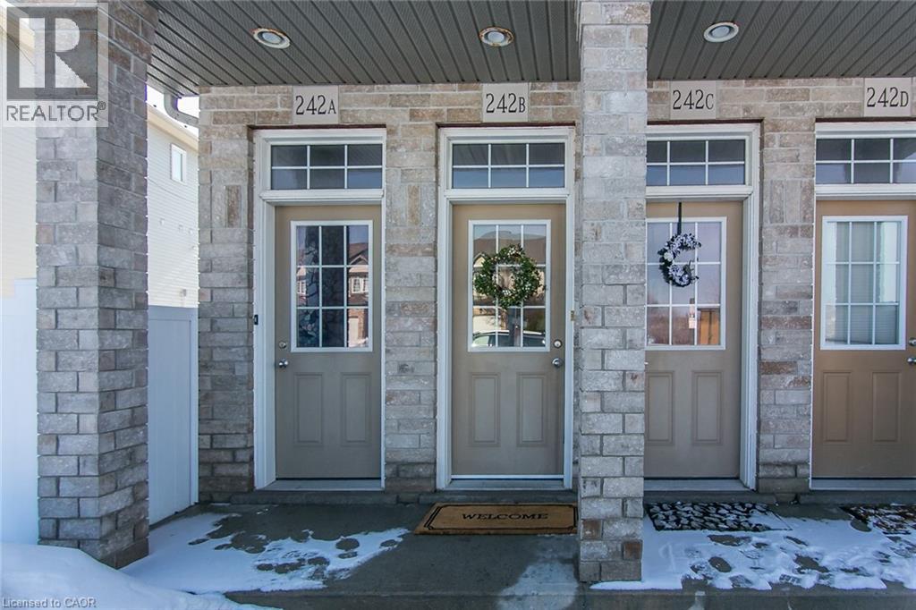 242 Westmeadow Drive Unit# B, Kitchener, Ontario  N2N 0A1 - Photo 3 - 40807912