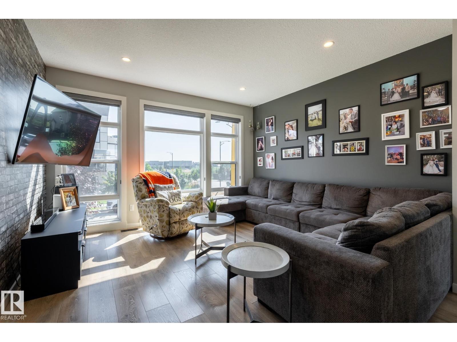 1710 Keene Crescent. Sw Sw, Edmonton, Alberta  T6W 3W3 - Photo 5 - E4475277