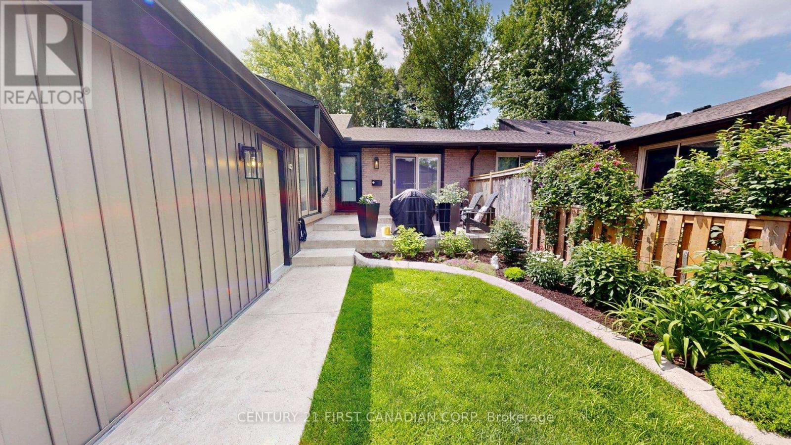 527 TOPPING LANE, London South, Ontario