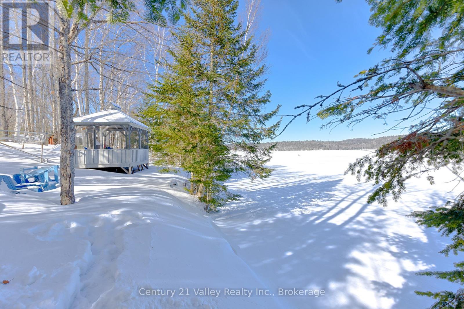 671 Graphite Bay Road, Greater Madawaska, Ontario  K0J 1H0 - Photo 3 - X12829226