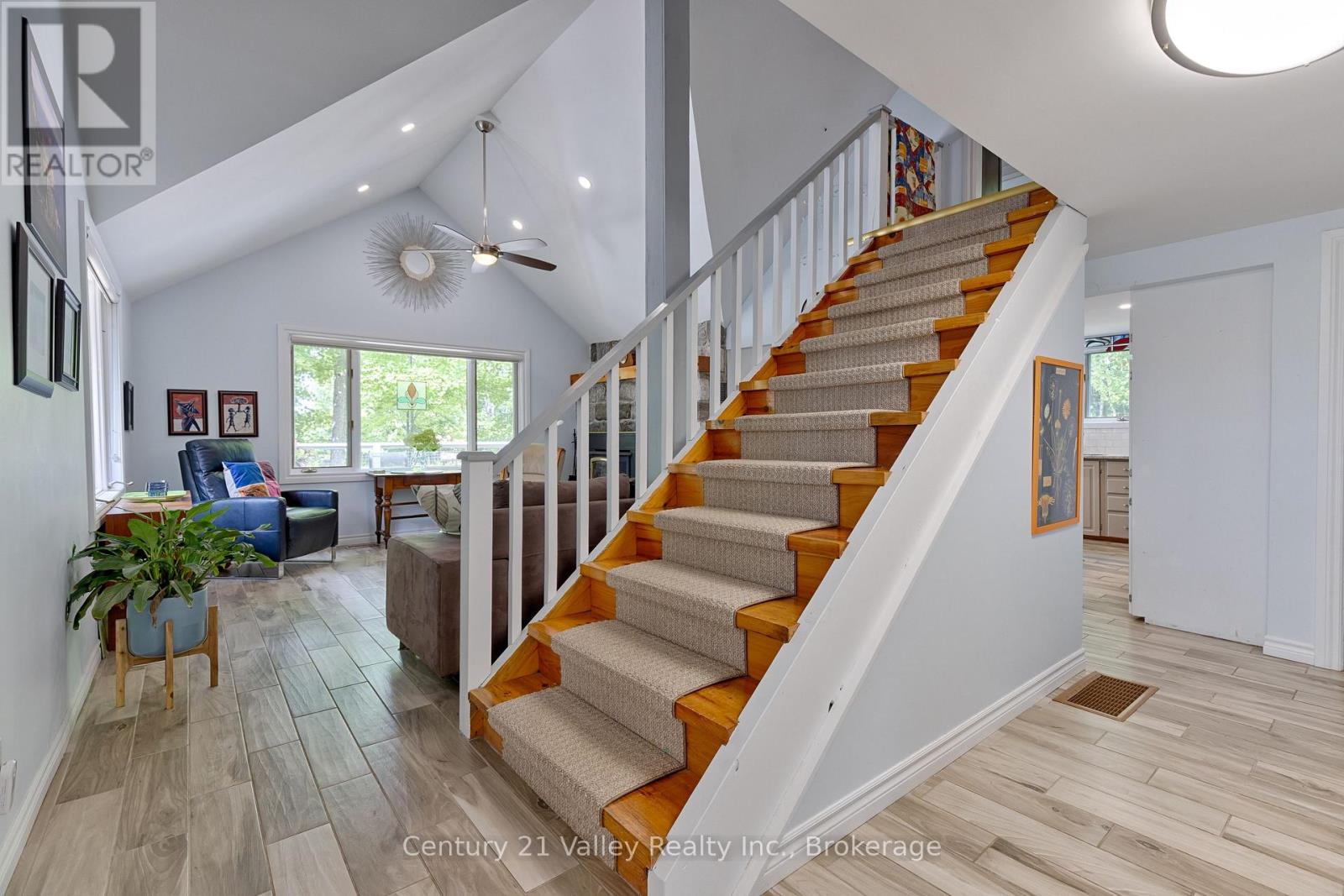 671 Graphite Bay Road, Greater Madawaska, Ontario  K0J 1H0 - Photo 30 - X12829226