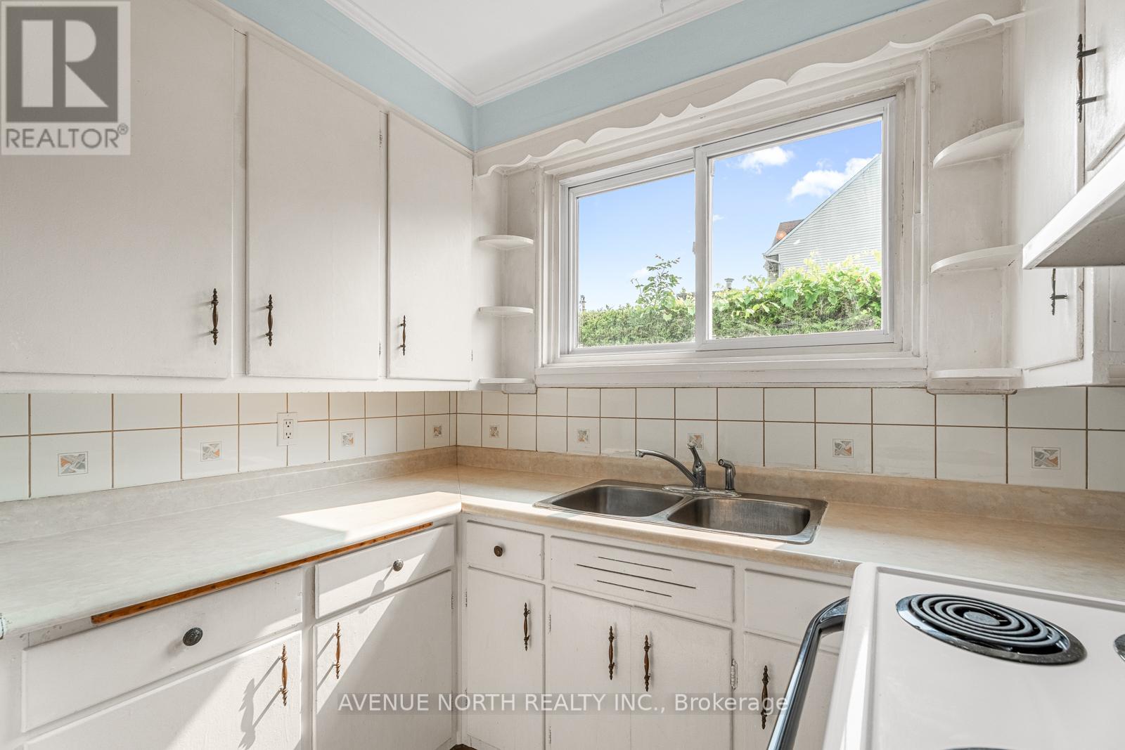 1210 Erie Avenue, Ottawa, Ontario  K1V 6G6 - Photo 15 - X12829244