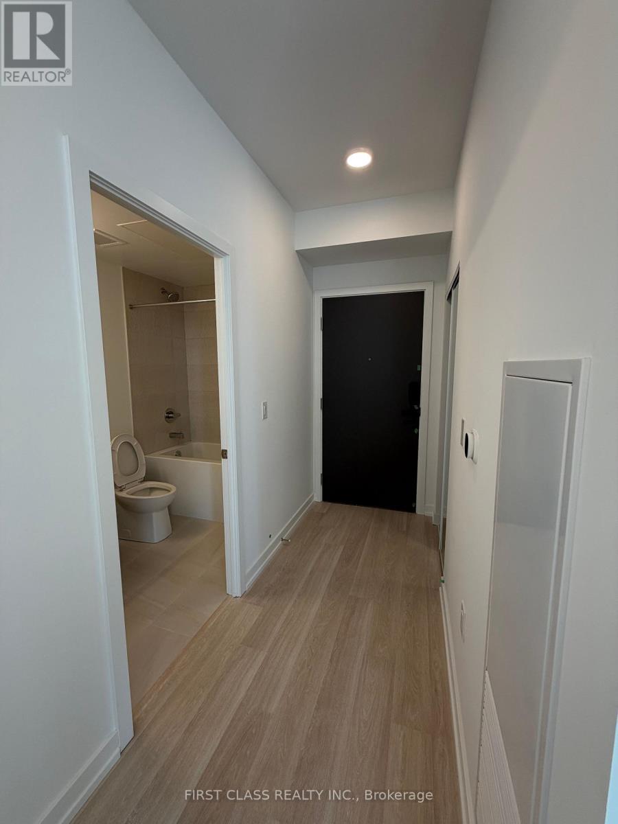 B905 - 9751 Markham Road, Markham, Ontario  L6E 0W3 - Photo 4 - N12797166