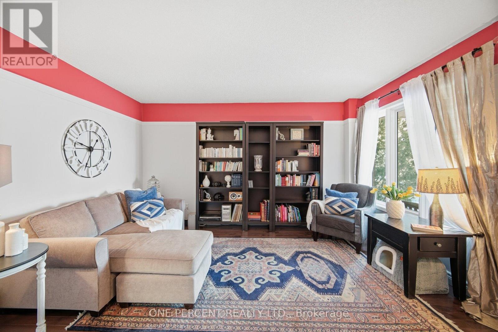 3952 Honey Locust Trail, Mississauga, Ontario  L5N 6X4 - Photo 7 - W12817796