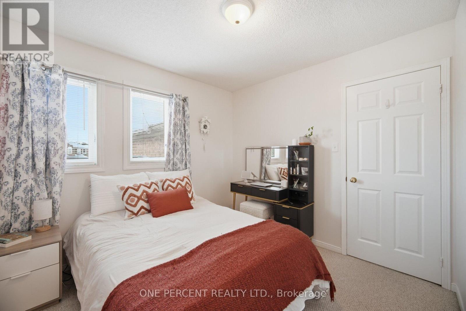 3952 Honey Locust Trail, Mississauga, Ontario  L5N 6X4 - Photo 33 - W12817796