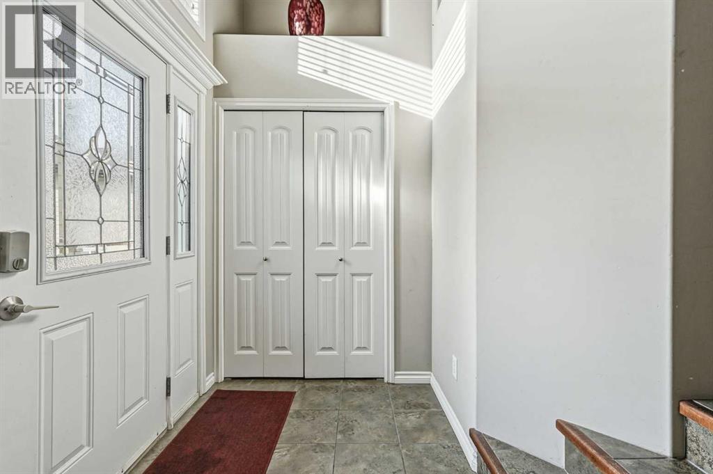 432 Firelight Point W, Lethbridge, Alberta  T1J 5B4 - Photo 2 - A2285729