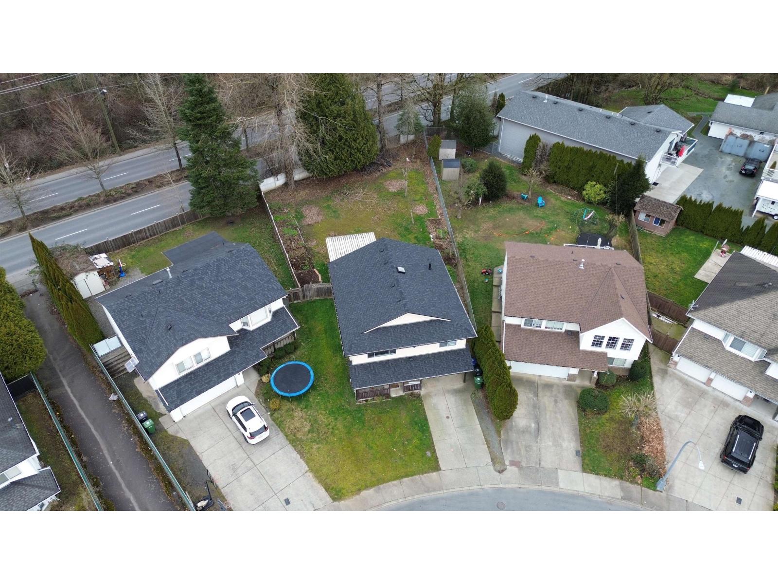 2854 Gardner Court, Abbotsford, British Columbia  V2T 5H9 - Photo 2 - R3093114