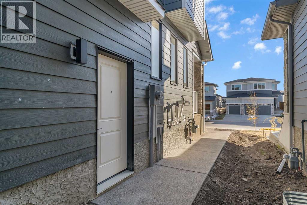 18 South Shore Road, Chestermere, Alberta  T1X 2Y4 - Photo 33 - A2288727