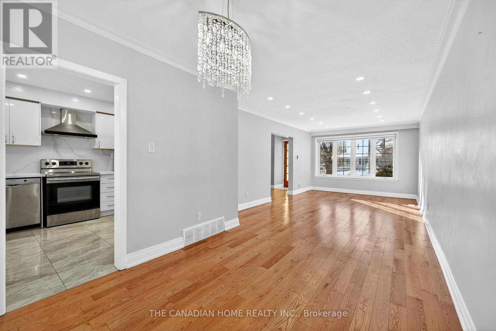 222 Elka Drive E, Richmond Hill, Ontario  L4C 3A3 - Photo 6 - N12829220