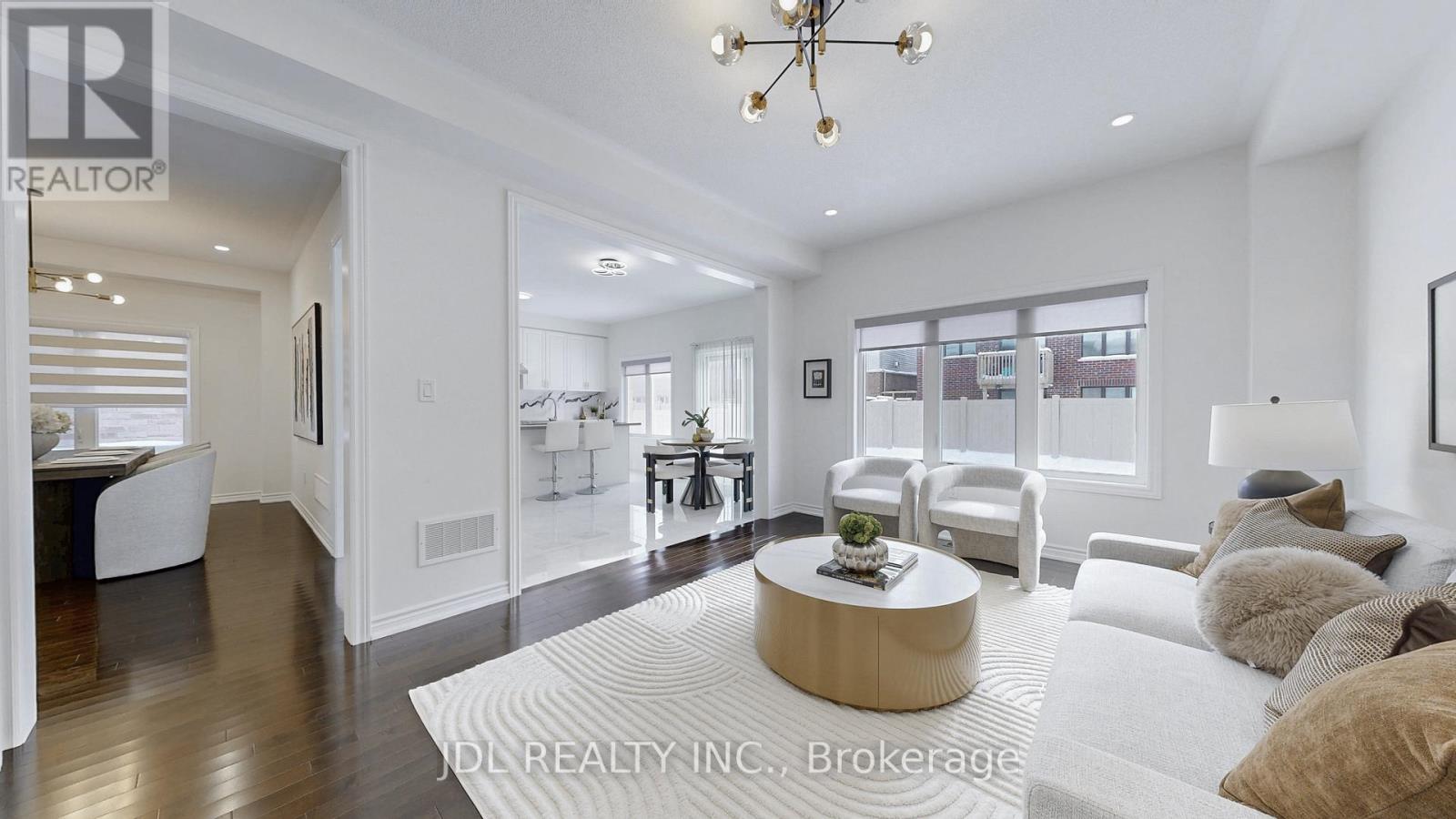 103 Connell Drive, Georgina, Ontario  L4P 0K3 - Photo 12 - N12829240