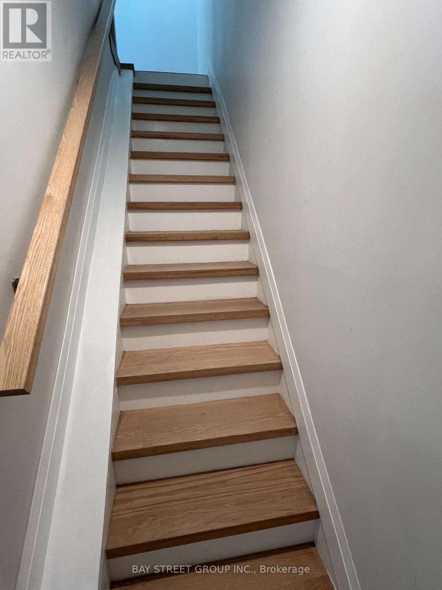 396 Emerald Street N, Hamilton, Ontario  L8L 5L9 - Photo 10 - X12829224