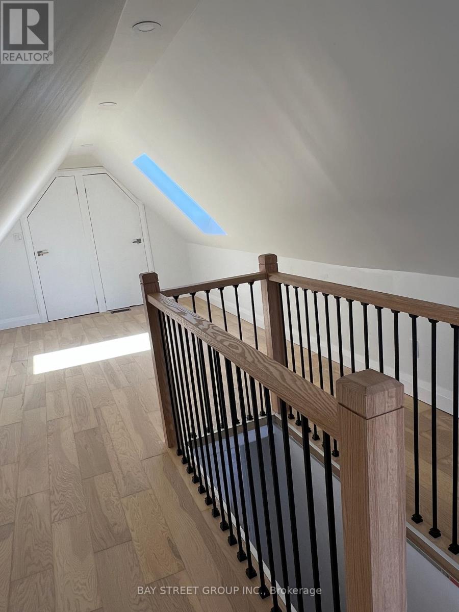 396 Emerald Street N, Hamilton, Ontario  L8L 5L9 - Photo 6 - X12829224