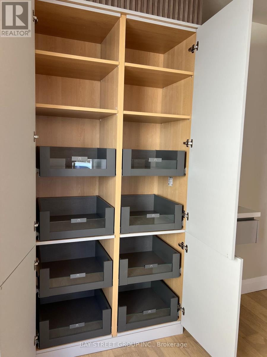 396 Emerald Street N, Hamilton, Ontario  L8L 5L9 - Photo 9 - X12829224